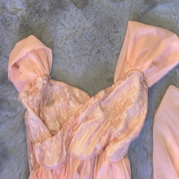 Maternity dress with open front for photos - Picture 2 of 4